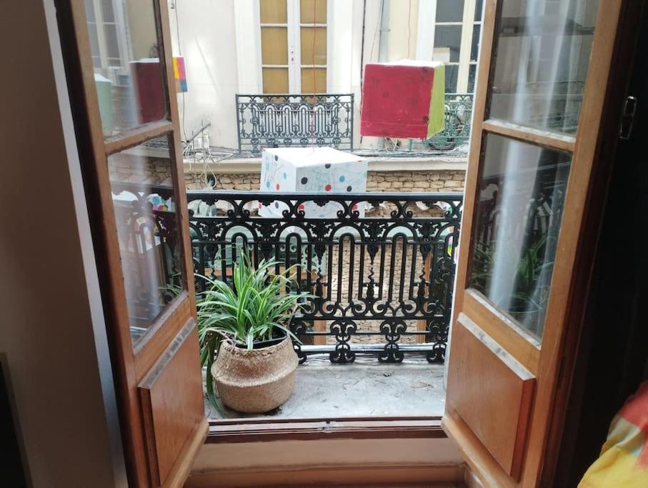 Appartement En Plein Centre. Carpentras Exterior foto